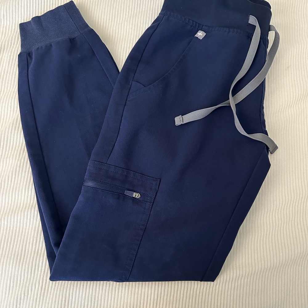 FIGS Zamora Scrub Pants